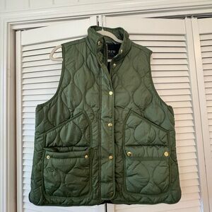 Jcrew Excursion Vest in Utility Green